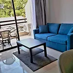 Apartment By The Way 1 Larnaca