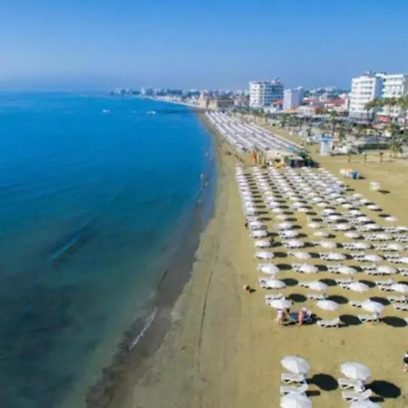 Apartment By The Way 1