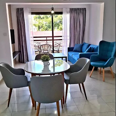 アパート By The Way 1