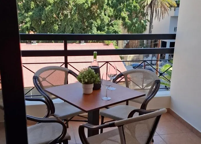 アパート By The Way 1 ラルナカ