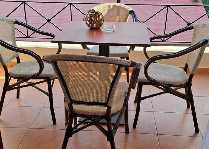 アパート By The Way 1 *