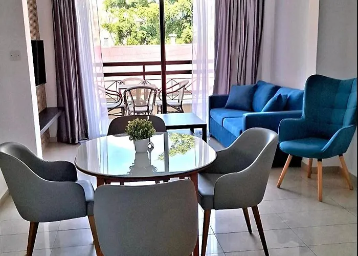 アパート By The Way 1